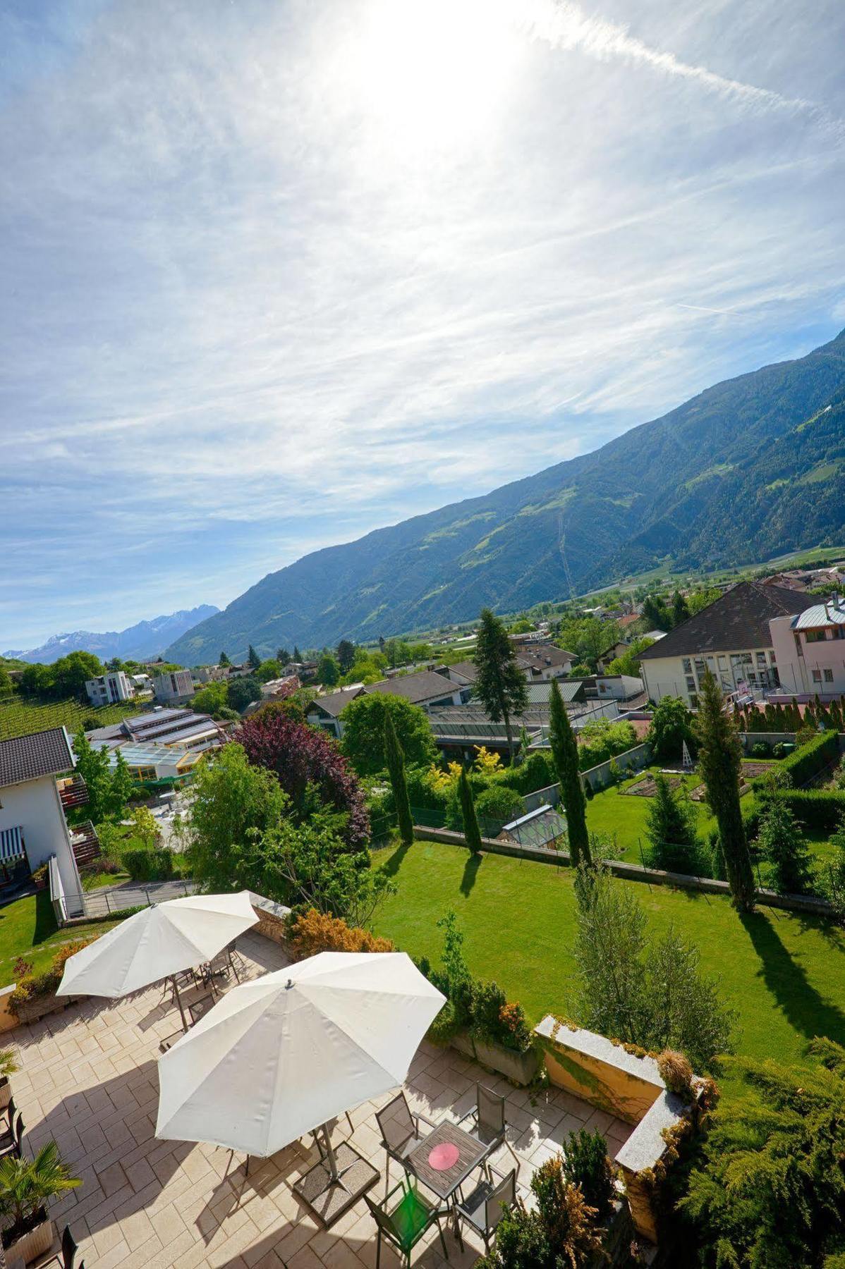 Hotel Weingarten Naturns Bagian luar foto
